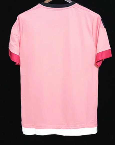 Rétro Juventus Rose Jeep 2011/12